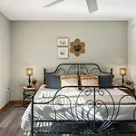 Lakers Pointe By Avantstay Lakefront Private Peninsula Hot Tub Game Room