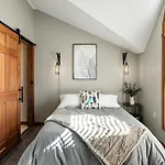 Lakers Pointe By Avantstay Lakefront Private Peninsula Hot Tub Game Room